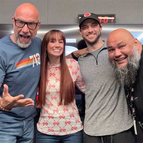 Rod Ryan Show (@rodryanshow) • Instagram photos and videos.